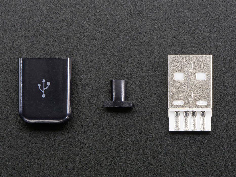 Angled shot of an assembled USB DIY Slim Connector Shell with a  A-M Plug. The male plug faces the camera at an angle.