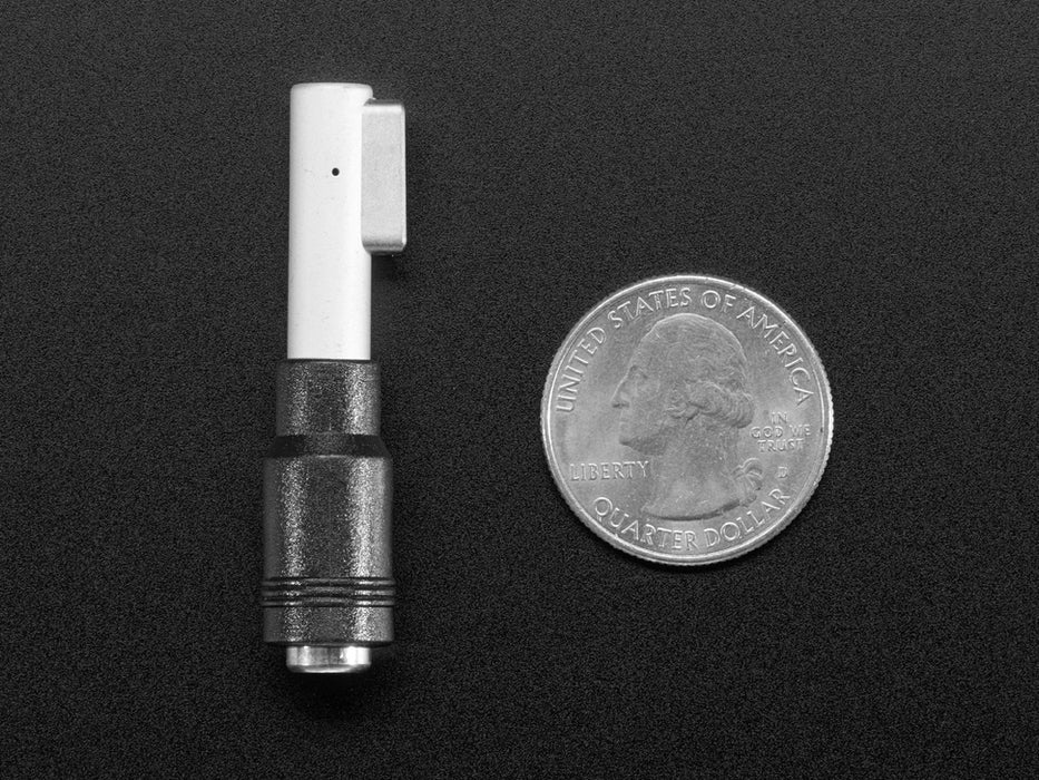 Angle shot of a 2.1mm DC Barrel Jack to 1st Generation MagSafe Adapter showing the DC Barrel end.