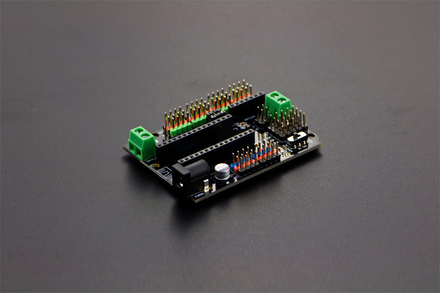 Gravity: Nano I/O Shield for Arduino Nano