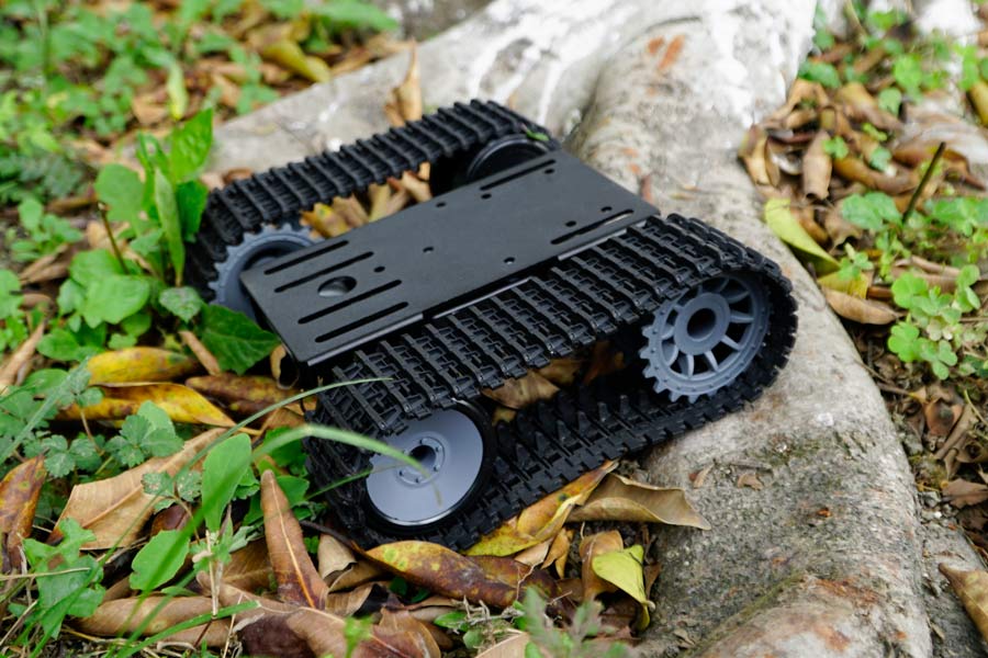 Black Gladiator - Tracked Robot Chassis