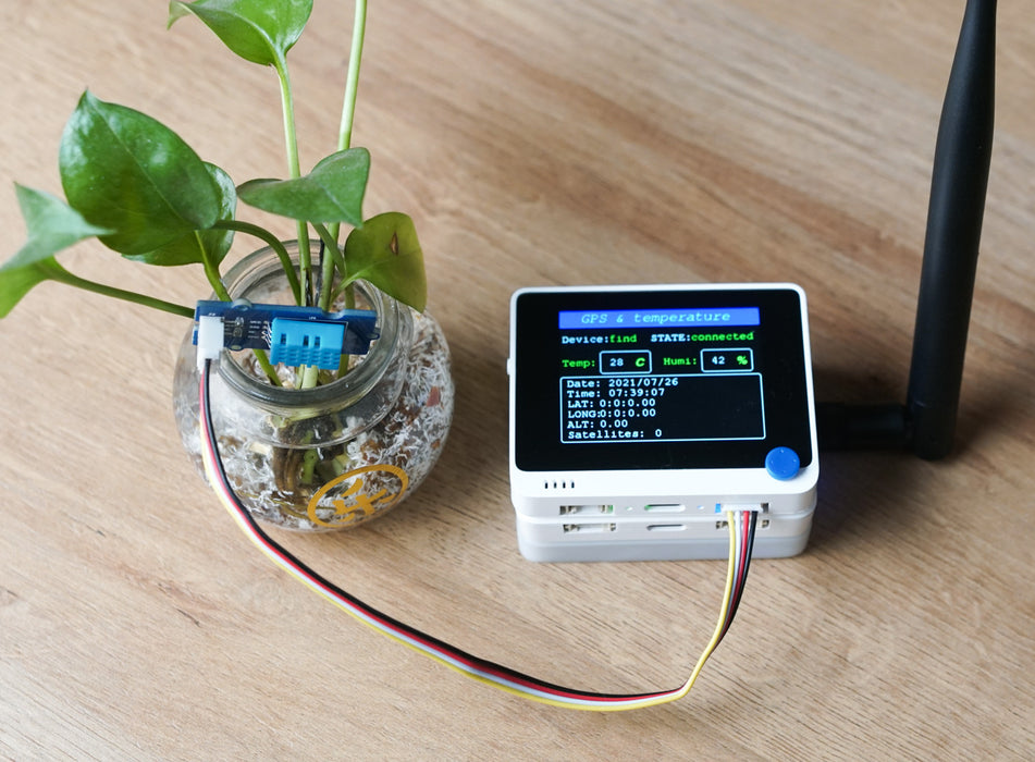 Wio Terminal LoRaWan Chassis with Antenna- built-in LoRa-E5 and GNSS, EU868/US915